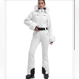 NWT GSOU SNOW Ski Suit Women’s One Piece Snowsuit